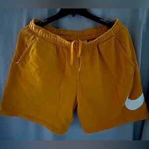 Nike sportswear club shorts